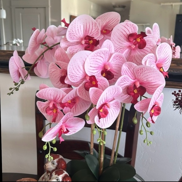 Large Faux Orchid Flower Plant. - Picture 1 of 12